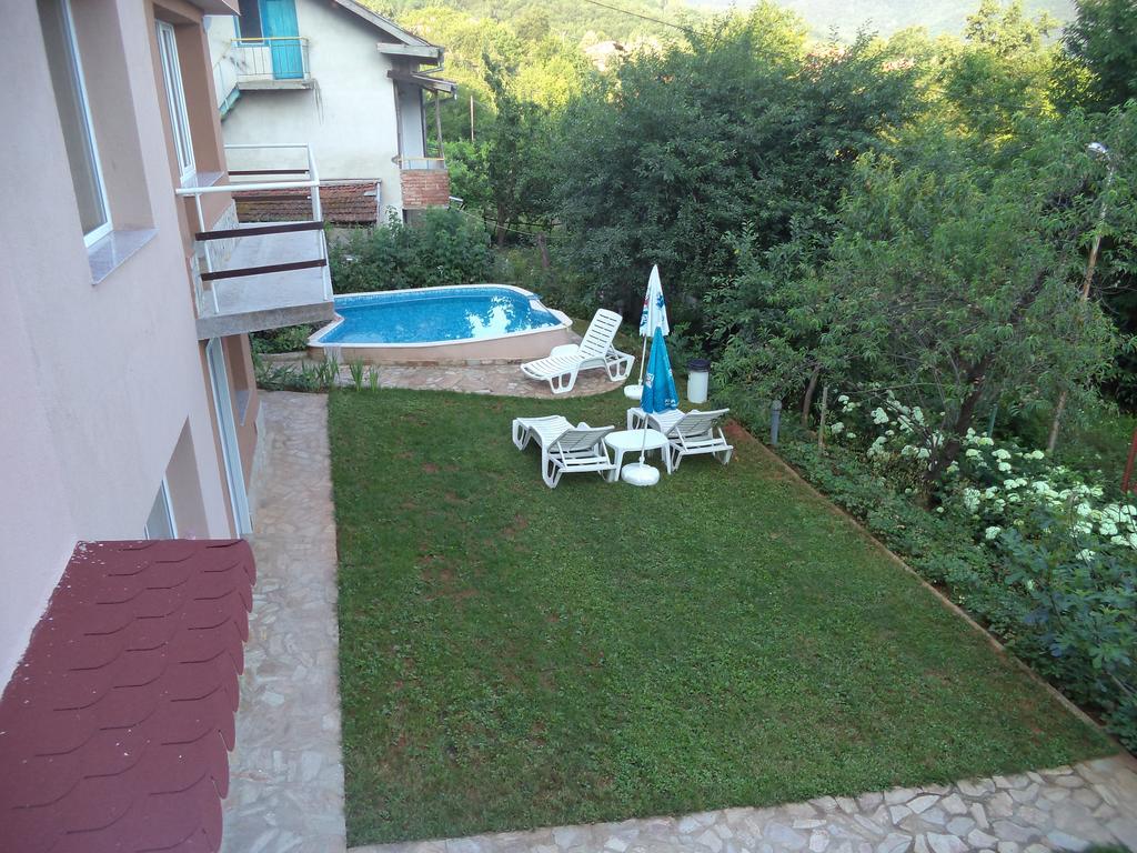 Villa Aqua Pravets Exteriör bild